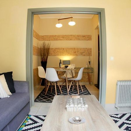 Stylish City Center Garden Apartment Atenas Exterior foto