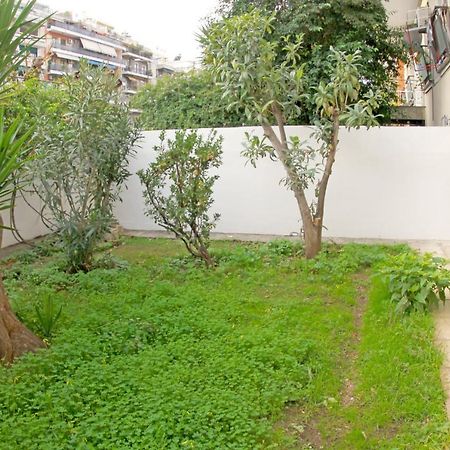 Stylish City Center Garden Apartment Atenas Exterior foto