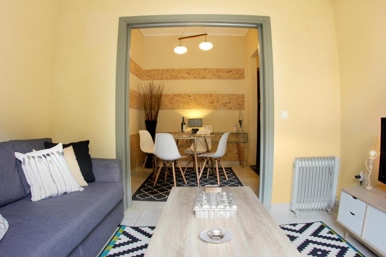 Stylish City Center Garden Apartment Atenas Exterior foto