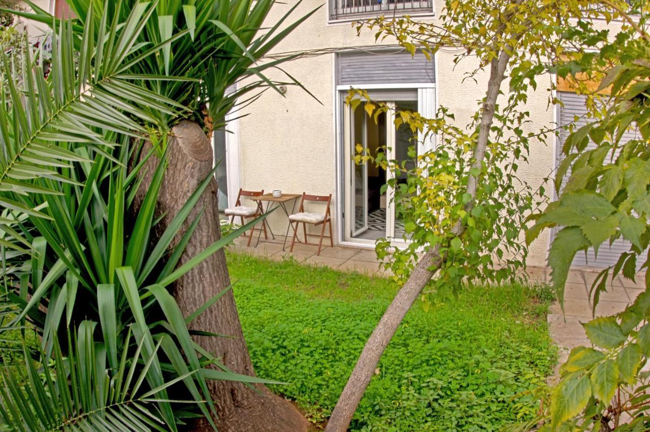 Stylish City Center Garden Apartment Atenas Exterior foto